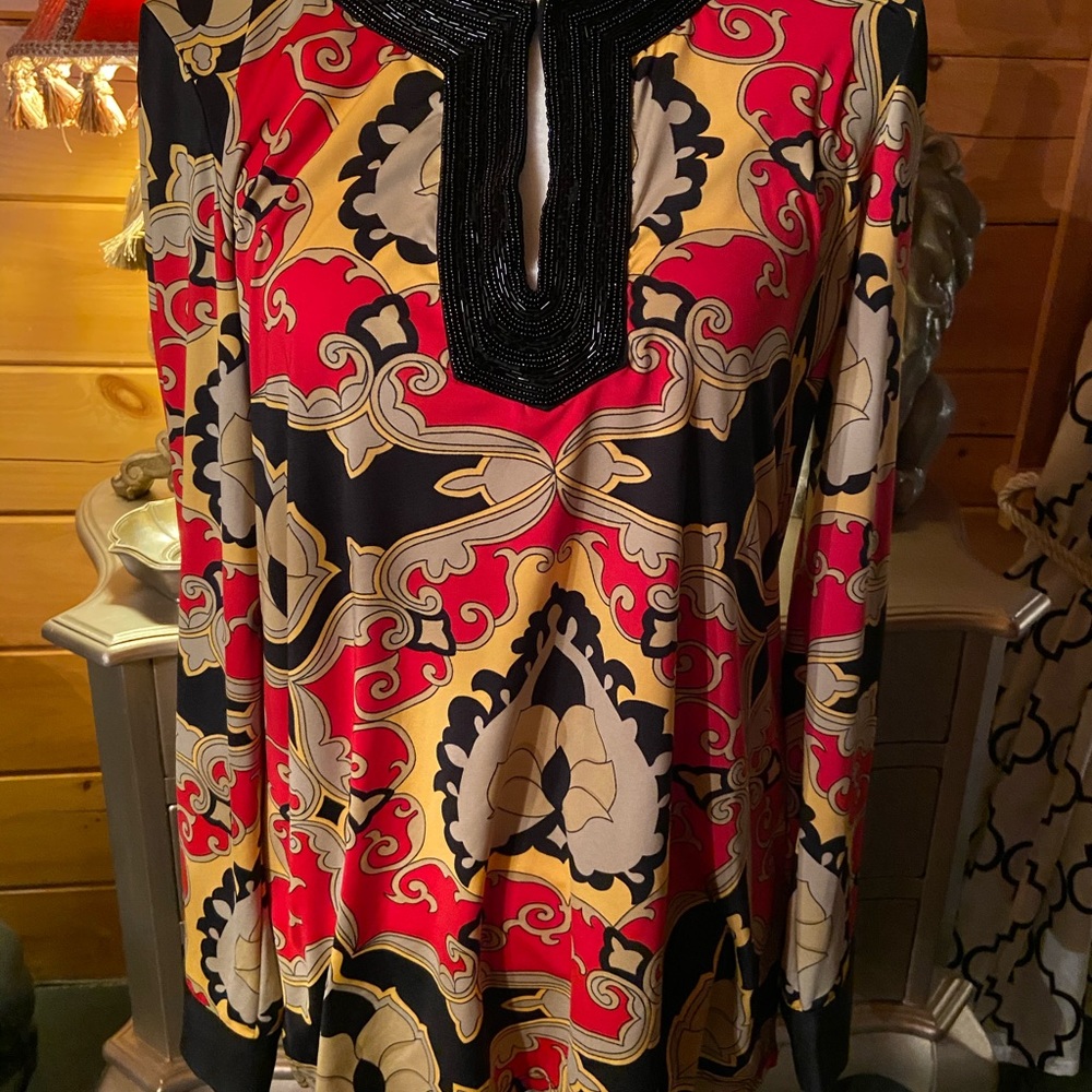 Top - Picture 2 of 6